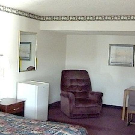 Economy Lodge And Suites Lincoln Pokoj fotografie